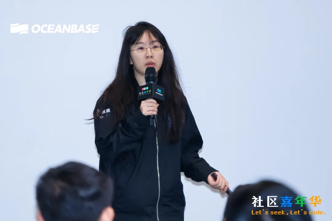 社区嘉年华现场直击！开源开放，生态共赢！13岁少年拿下 AI Coding 第二名！